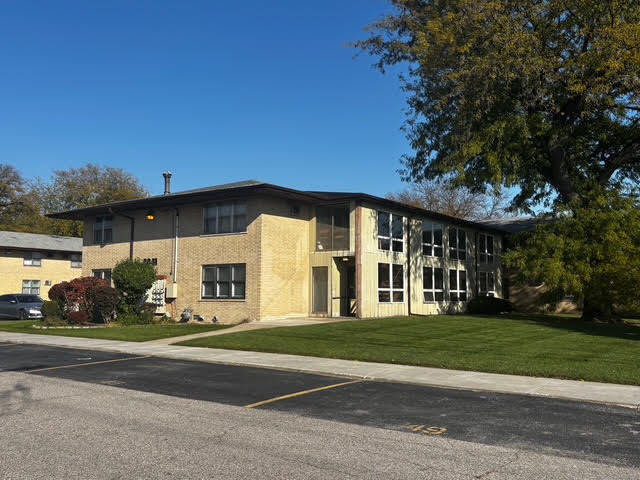 8841 Schneider Ave in Highland, IN - Building Photo - Building Photo