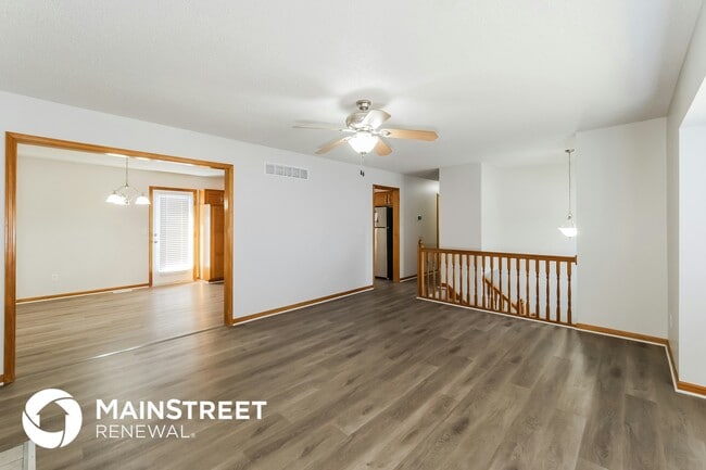 11805 E 213th Ct in Peculiar, MO - Building Photo - Building Photo