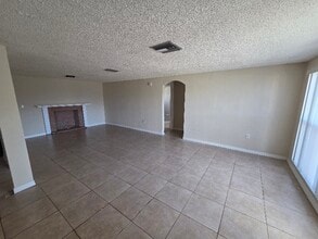 7205 Rockwood Dr in Port Richey, FL - Foto de edificio - Building Photo