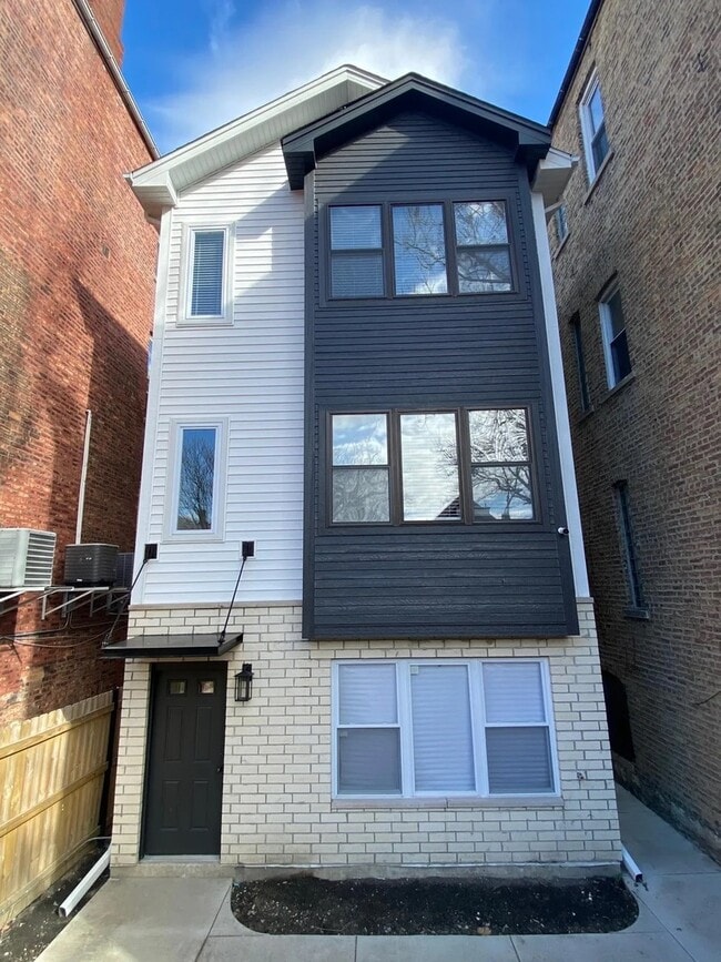 property at 2650 W 21st Pl