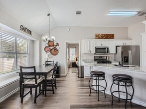 1813 Southeastern Trail in Round Rock, TX - Building Photo - Building Photo