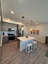 6113 Yuzu Pl in Las Vegas, NV - Building Photo - Building Photo