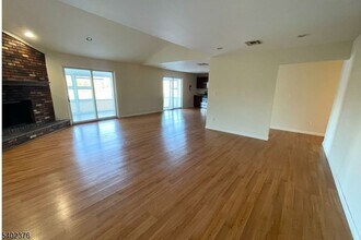 306 Lake Shore S in Montague, NJ - Building Photo - Building Photo