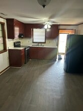 107 Smith St in Four Oaks, NC - Building Photo - Building Photo