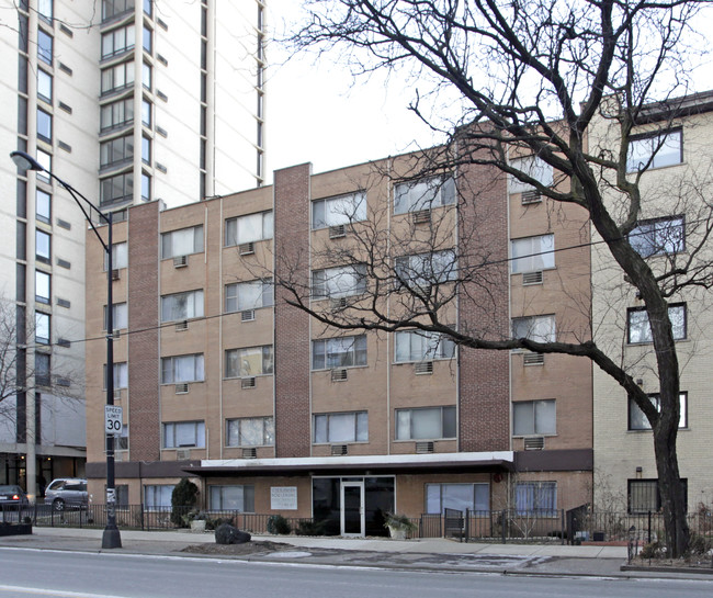 5746 North Sheridan Apartments in Chicago, IL - Building Photo - Building Photo