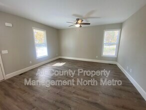 5390 Valley Dr in Cumming, GA - Building Photo - Building Photo