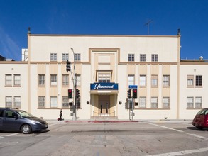 760 El Centro Ave in Los Angeles, CA - Foto de edificio - Building Photo