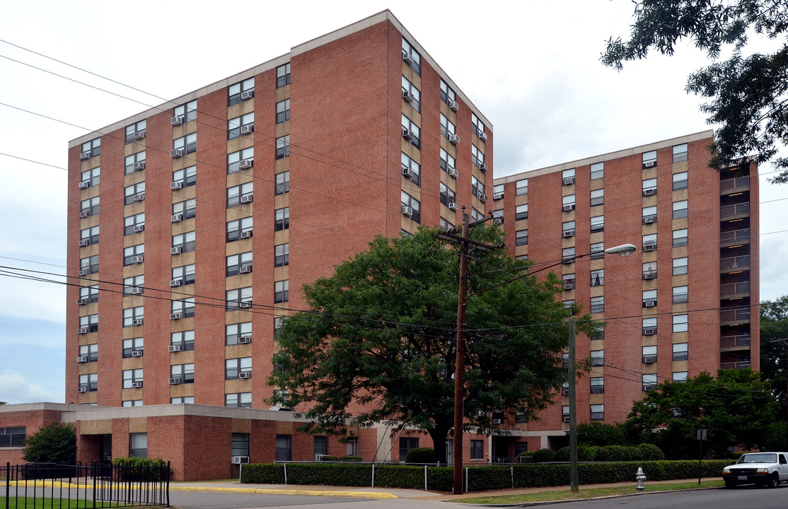 Frederic A Fay Towers in Richmond, VA - Building Photo