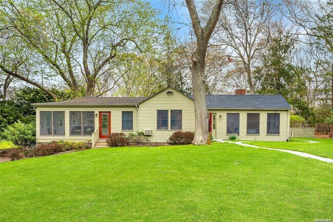 property at 60 Aspatuck Rd