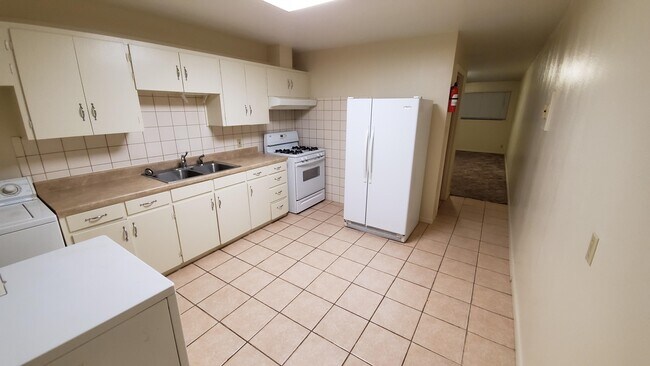 901 S Monroe St in Tucumcari, NM - Building Photo - Building Photo