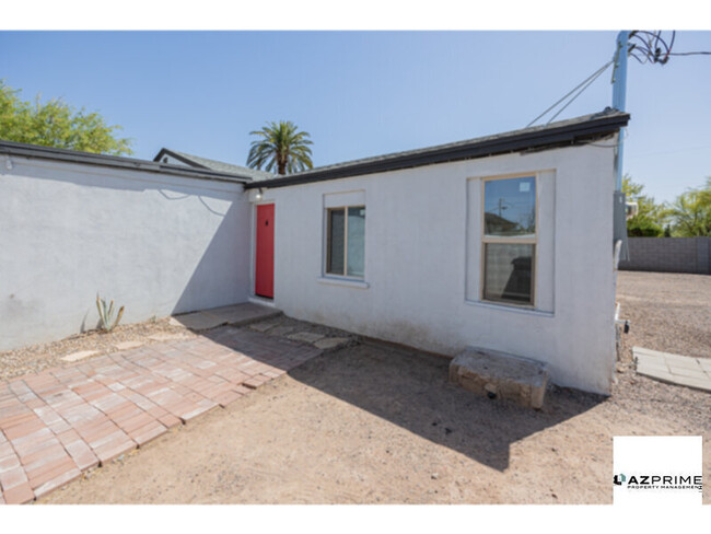 property at 2537 E Willetta St