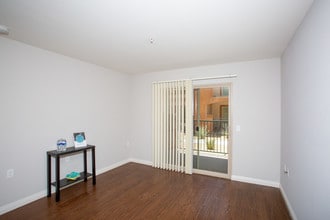 Parkwood At Polo Grounds (55+) in Indio, CA - Foto de edificio - Interior Photo