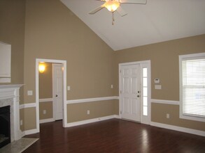 1009 Sebring Dr in Winterville, NC - Building Photo - Building Photo