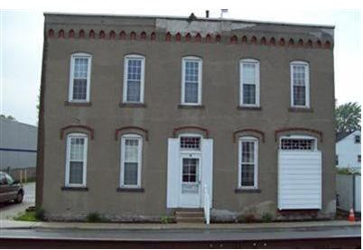 117 Center St in Oak Harbor, OH - Building Photo