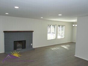 5960 Vía Casitas in Carmichael, CA - Building Photo - Building Photo