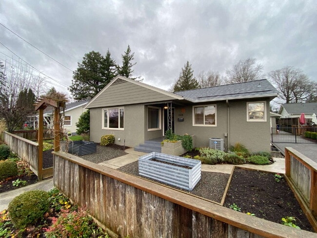 property at 1608 E St