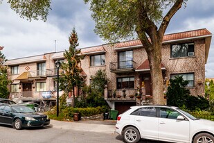1075 Old Orchard Av in Montréal, QC - Building Photo