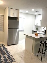 185 Burgandy Way in Delray Beach, FL - Building Photo - Building Photo