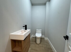 32 Bergen Ave in Jersey City, NJ - Building Photo - Building Photo