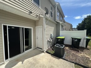 307 Morgan Brook Way in Rolesville, NC - Building Photo - Building Photo