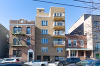 3132 38th St in Long Island City, NY - Foto de edificio - Building Photo