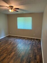 3328 SE Taurus Ave in Topeka, KS - Building Photo - Building Photo