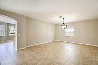 122 Kensington Way in Royal Palm Beach, FL - Building Photo - Building Photo