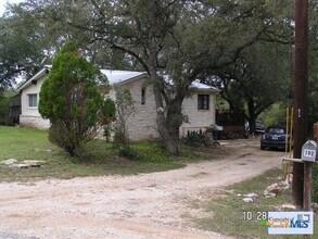 201 Dorothy Dr in New Braunfels, TX - Building Photo - Building Photo
