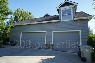 871 N Grey Pebble Way in Eagle, ID - Building Photo - Building Photo