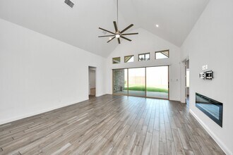 10515 Harvest Oak Ct in Missouri City, TX - Building Photo - Building Photo