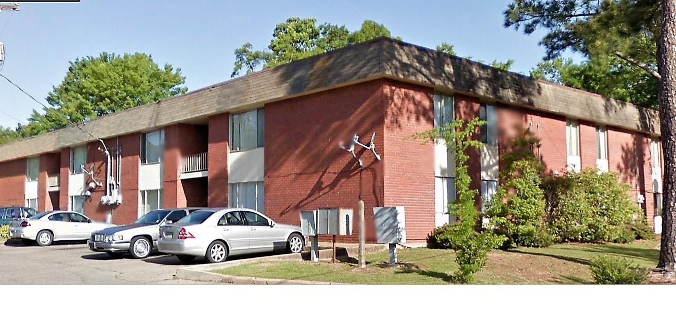 Richland Hills in Columbus, MS - Building Photo