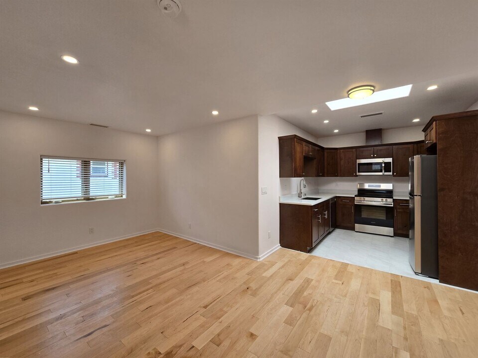 1708 Paseo De Peralta in Santa Fe, NM - Building Photo