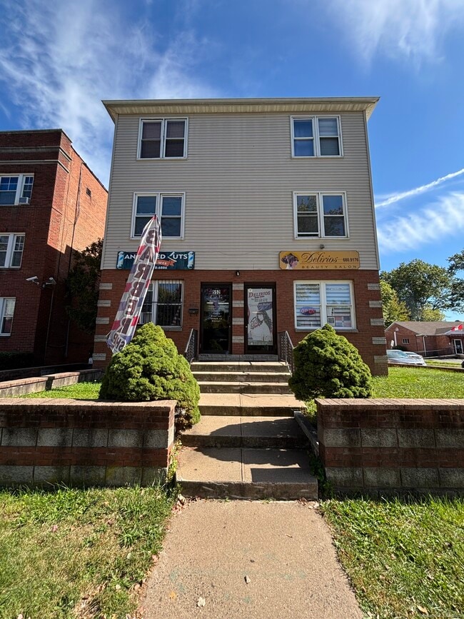 property at 552 Franklin Ave