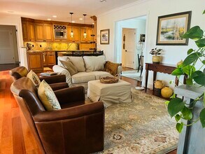 3301 Embassy Dr in West Palm Beach, FL - Building Photo - Building Photo