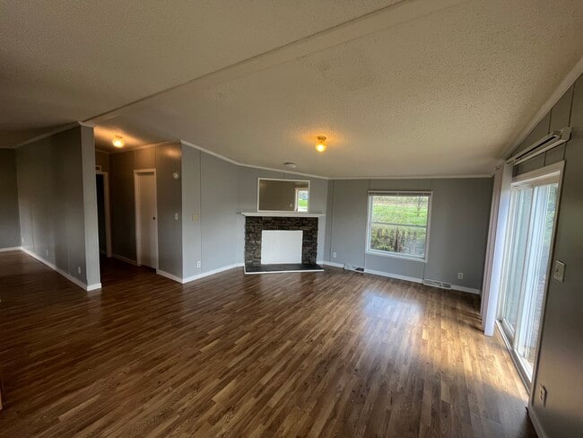 1802 E Willard St in Muncie, IN - Building Photo - Building Photo