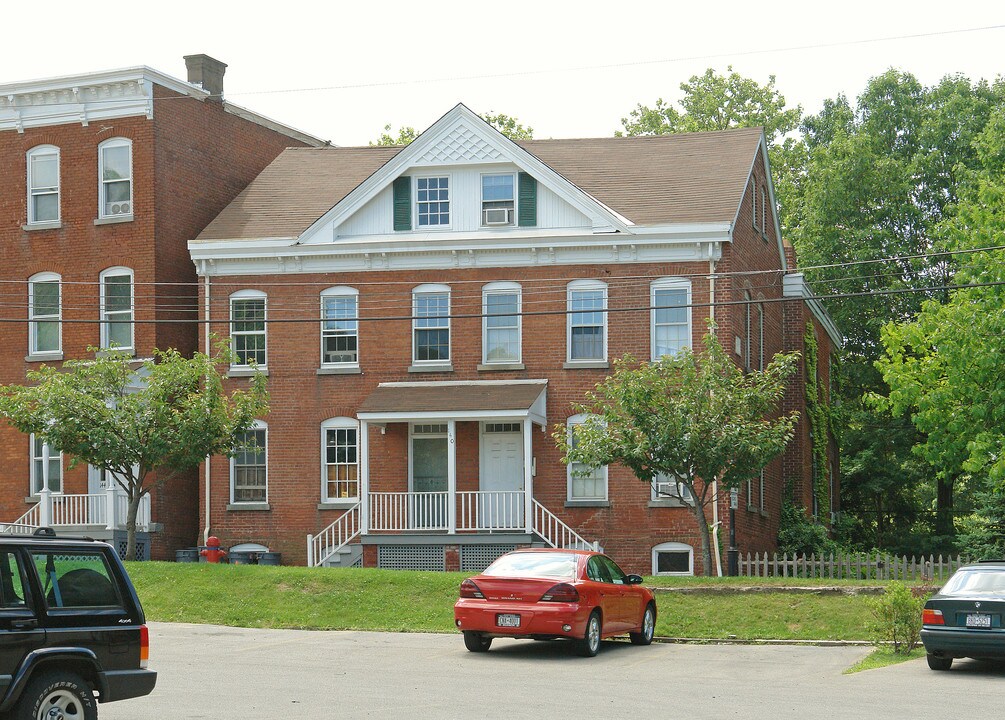 140-144 Union St in Poughkeepsie, NY - Foto de edificio