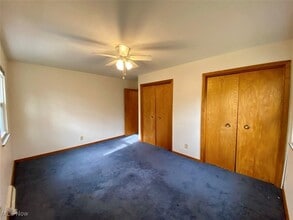 1859 Cromwell Dr in Akron, OH - Building Photo - Building Photo