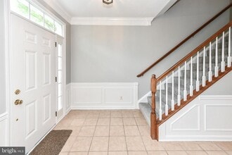 5077 Village Fountain Pl in Centreville, VA - Building Photo - Building Photo