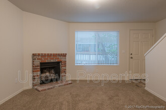 5011 SW Beaverton Hillsdale Hwy in Portland, OR - Building Photo - Building Photo