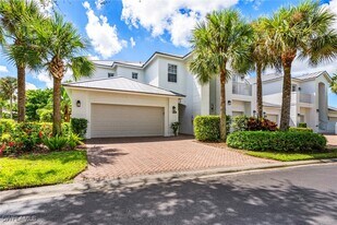 9041 Whimbrel Watch Ln in Naples, FL - Building Photo