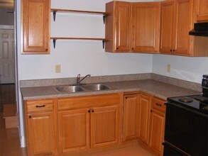 830 Tennessee Ave-Unit -2 in Etowah, TN - Building Photo - Building Photo