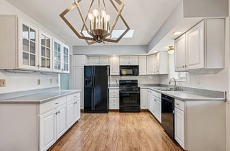 902 Brentford Dr in Columbus, OH - Building Photo - Building Photo