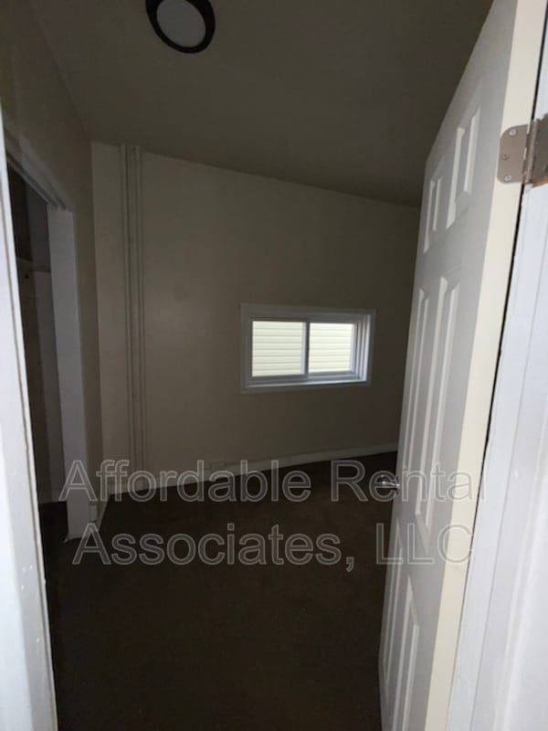 property at 505 W Maple St