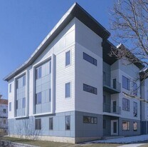 717 Rogers St, Unit 3C in Downers Grove, IL - Building Photo