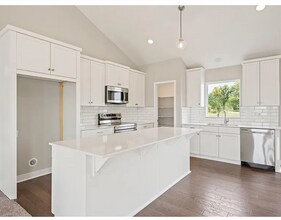 3545 Corbin Dr in Lee's Summit, MO - Building Photo - Building Photo