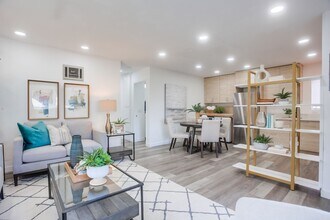 4197 Tiberon Dr in Oceanside, CA - Building Photo - Building Photo