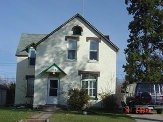 113 Lincoln Ave in Crookston, MN - Foto de edificio