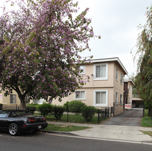 14119 Delano St in Van Nuys, CA - Building Photo - Building Photo