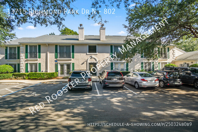 13715 Richmond Park Dr N in Jacksonville, FL - Building Photo - Building Photo