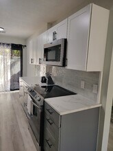 2056 Sunset Point Rd in Clearwater, FL - Building Photo - Building Photo